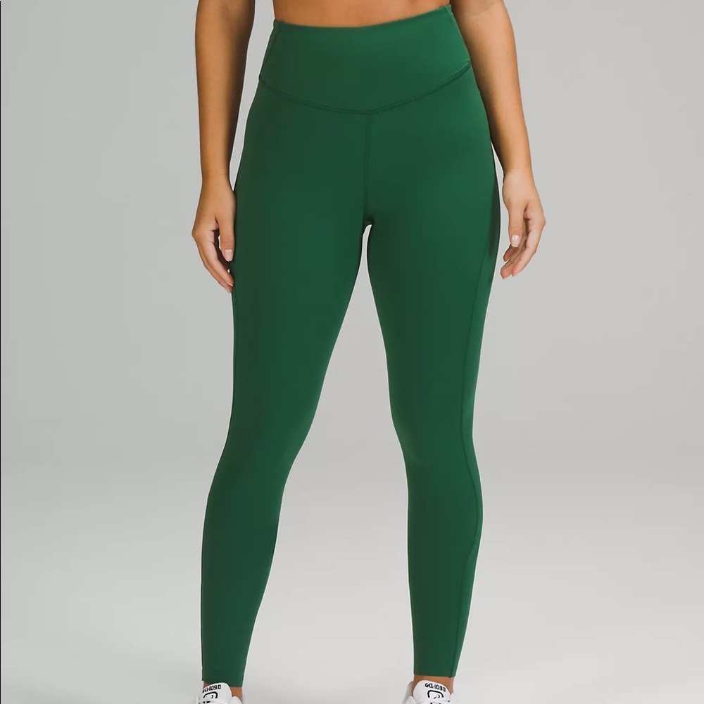 Lululemon Size 0 Base Pace HR Tight 28” In Evergreen